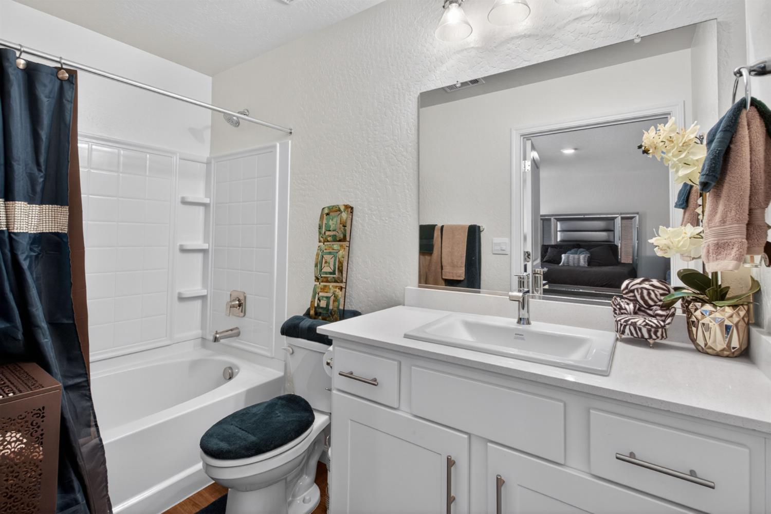 627 Elizabeth Court Merced CA 95341