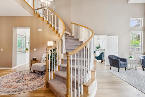 2147 Falcon Ridge Drive Petaluma CA 94954