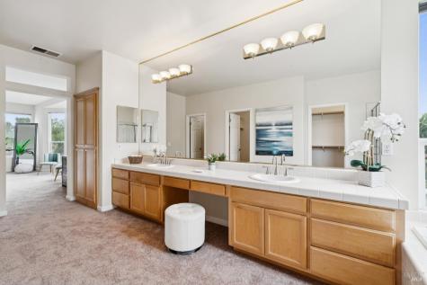 2147 Falcon Ridge Drive Petaluma CA 94954