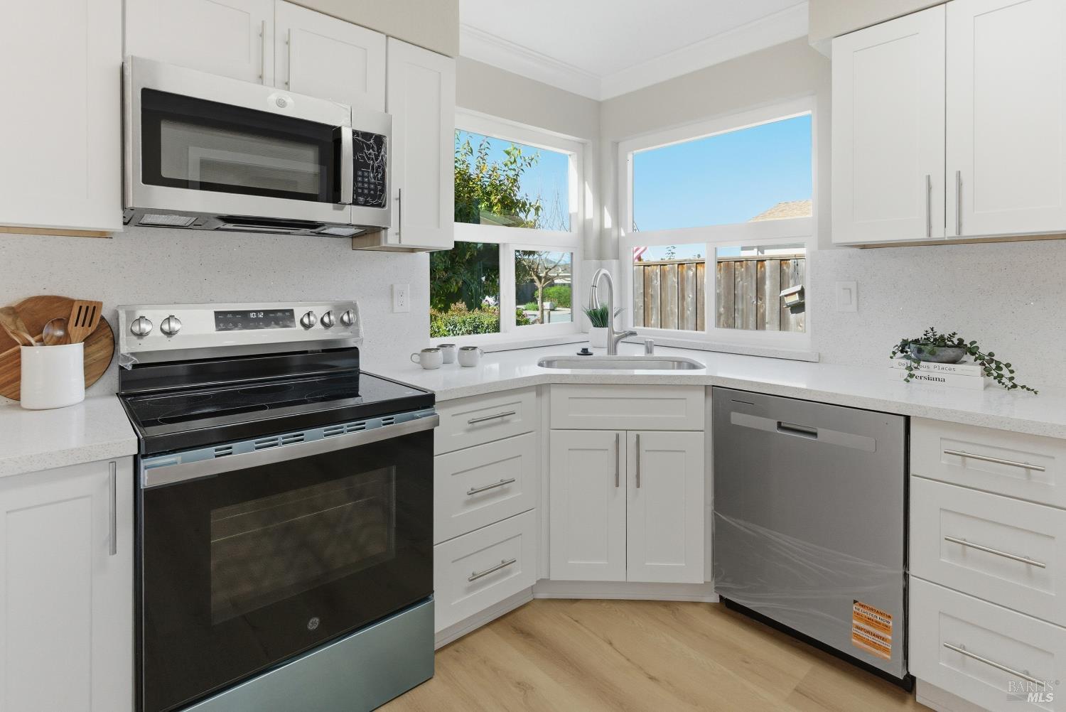 482 Vivienne Drive Watsonville CA 95076