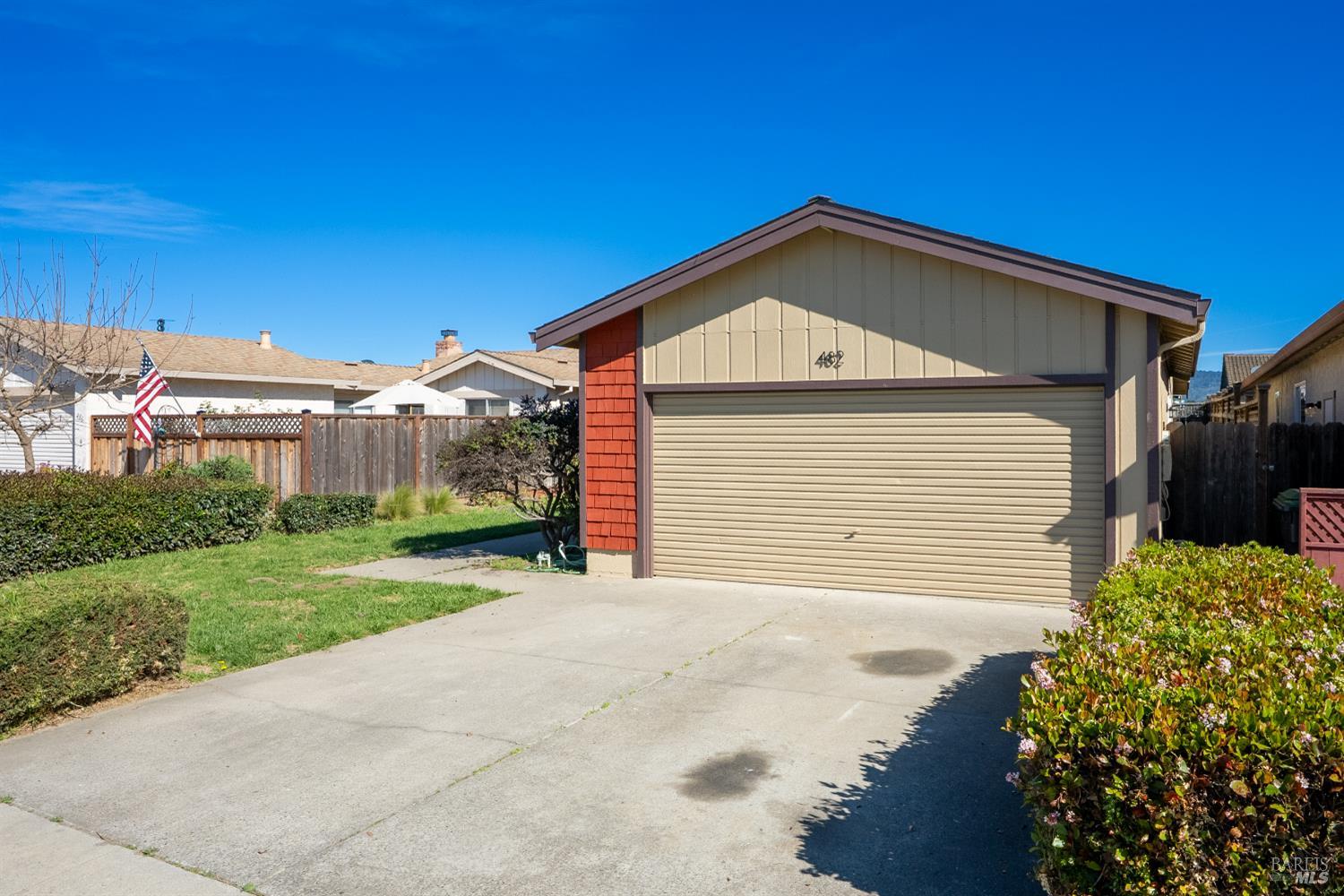 482 Vivienne Drive Watsonville CA 95076
