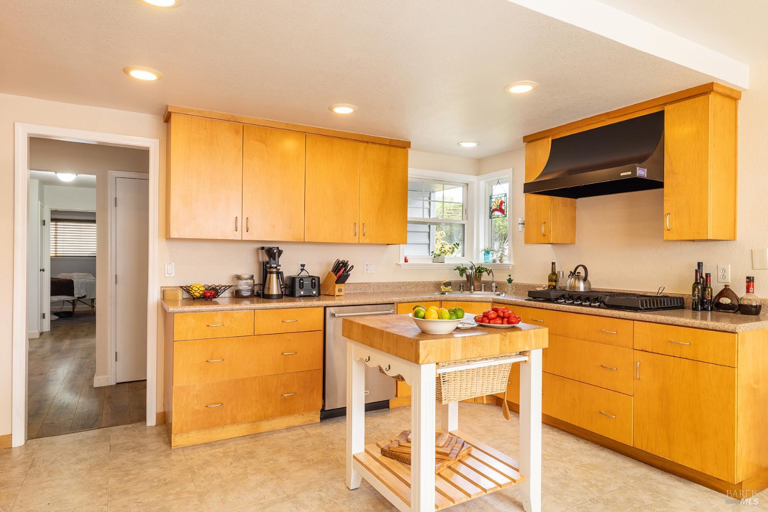 204 Sutter Street Petaluma CA 94954