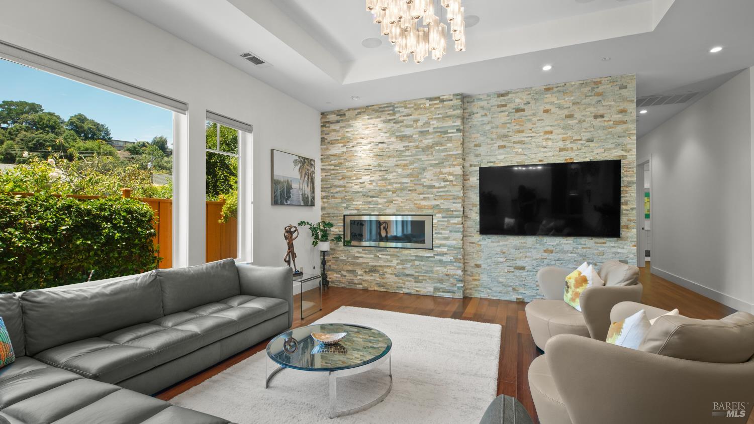 21 Eye Street San Rafael CA 94901