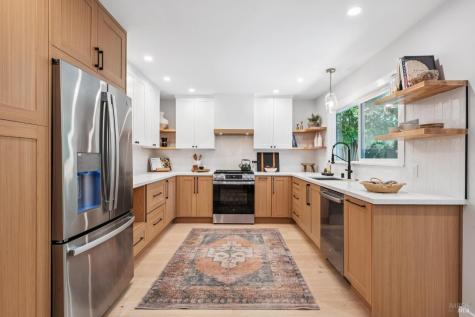 75 San Carlos Way Novato CA 94945