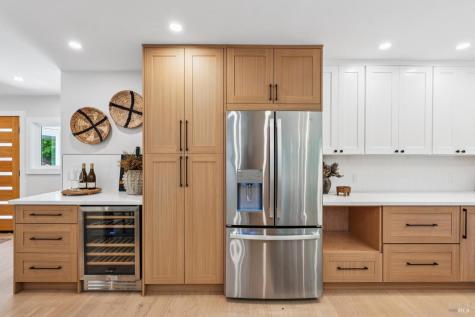 75 San Carlos Way Novato CA 94945