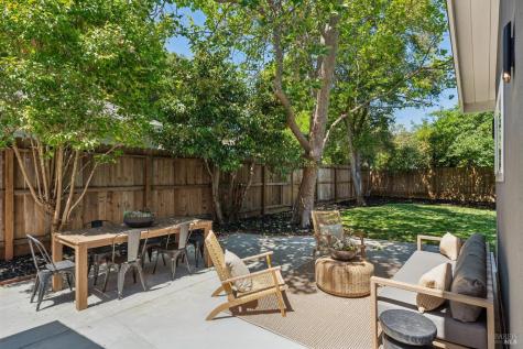 75 San Carlos Way Novato CA 94945