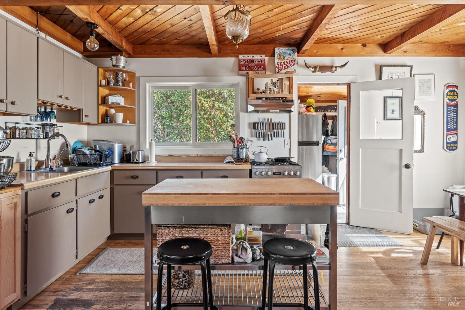 34010 Shimmins Ridge Road Willits CA 95490