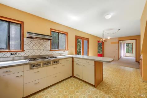 12956 Bones Lane Sebastopol CA 95472