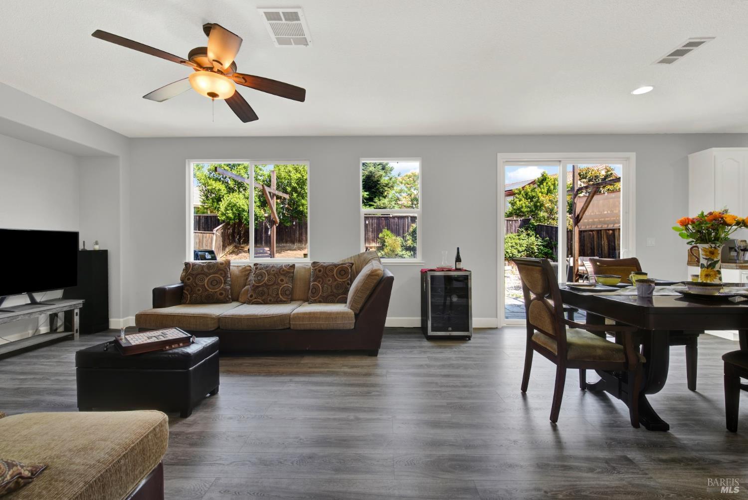 518 Canterbury Circle Vacaville CA 95687