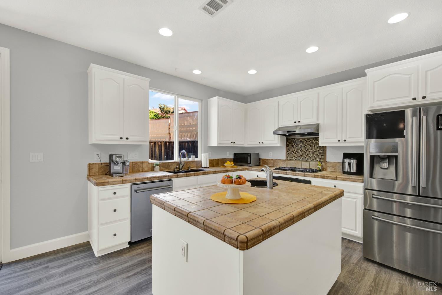 518 Canterbury Circle Vacaville CA 95687