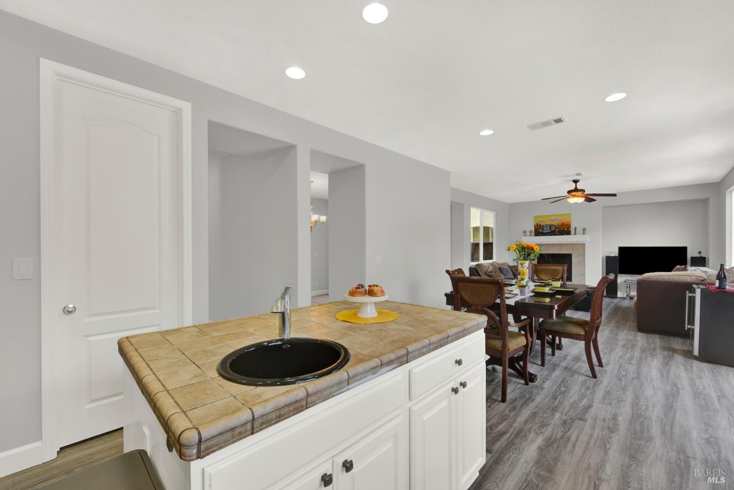 518 Canterbury Circle Vacaville CA 95687