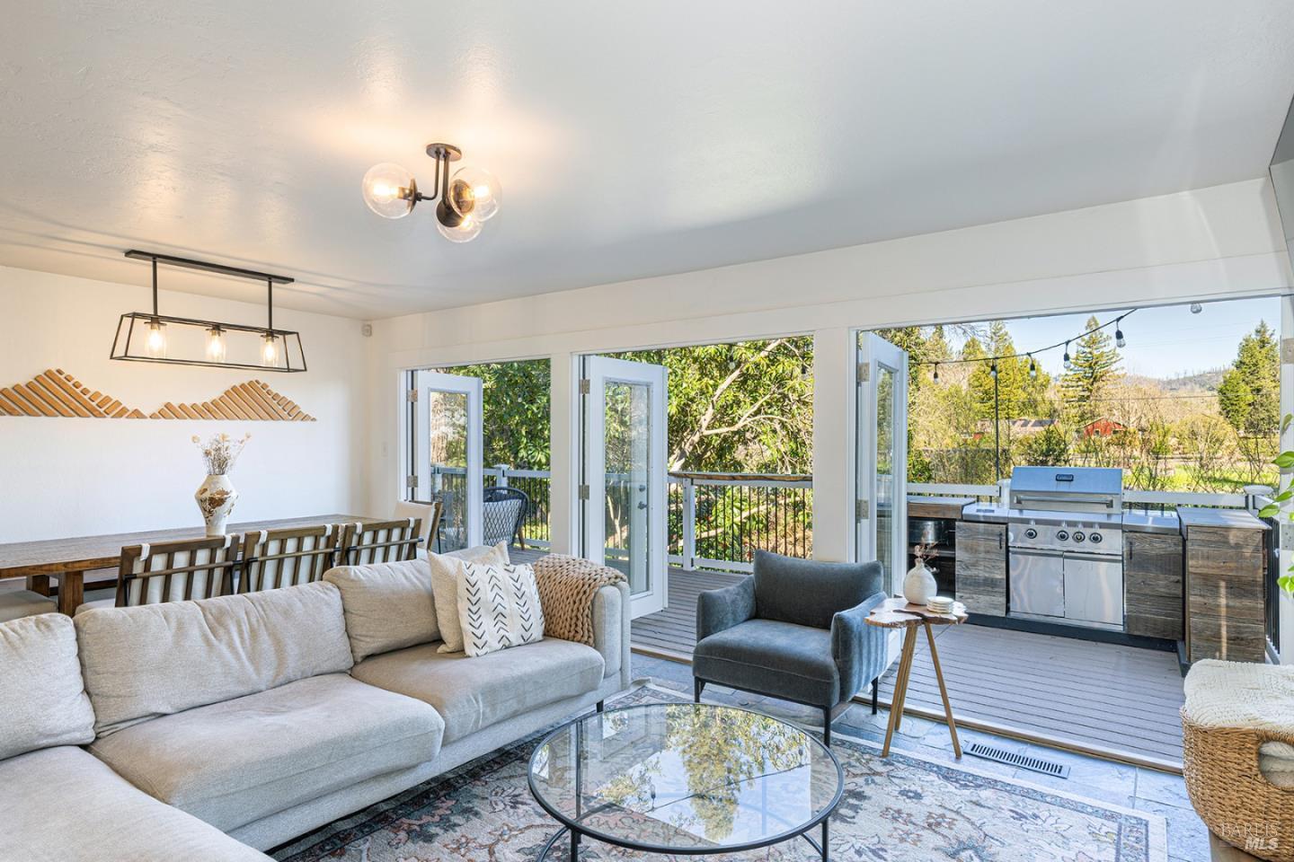 5914 Channel Drive Santa Rosa CA 95409