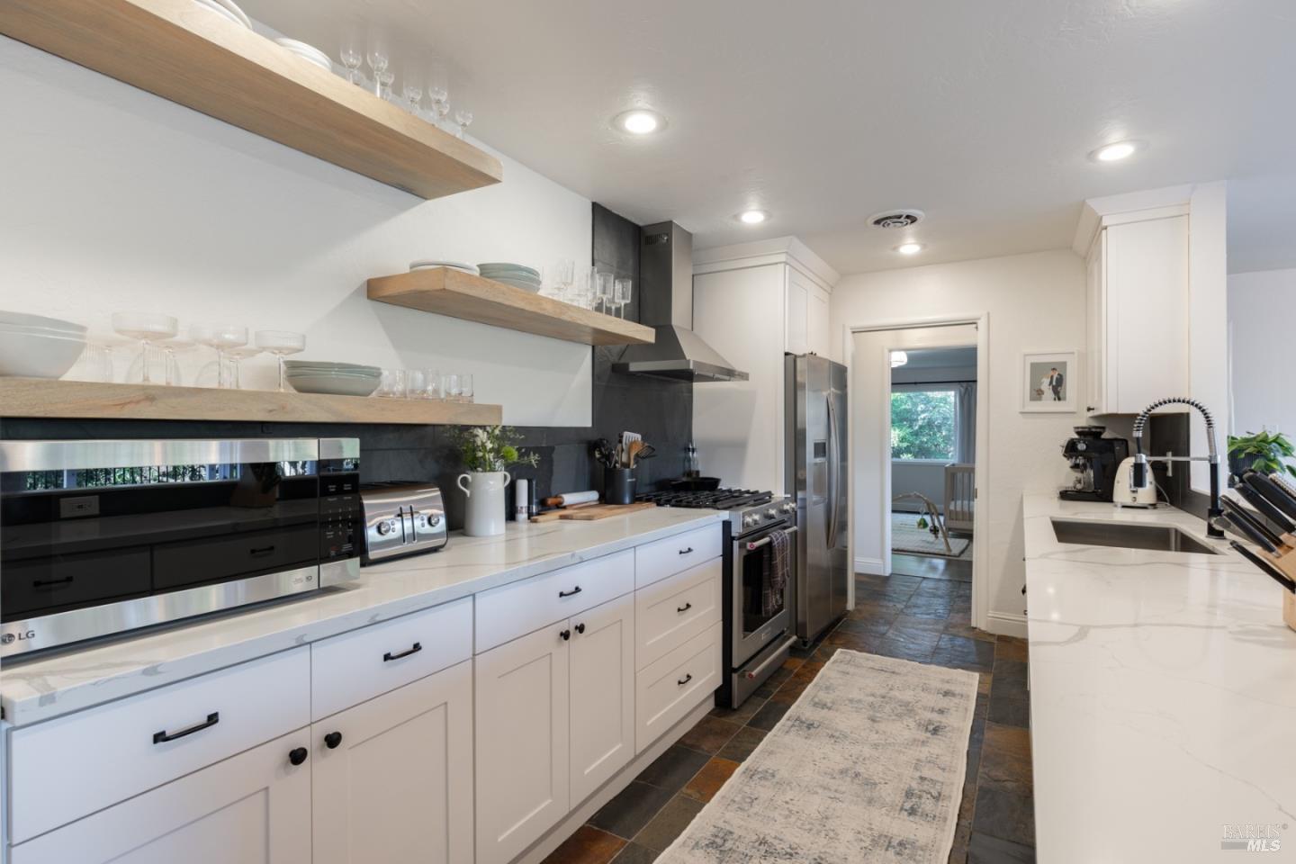 5914 Channel Drive Santa Rosa CA 95409