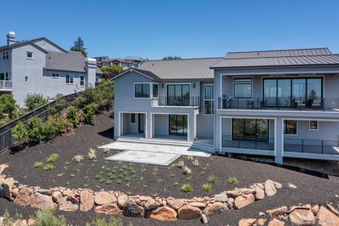 3855 Royal Manor Place Santa Rosa CA 95404