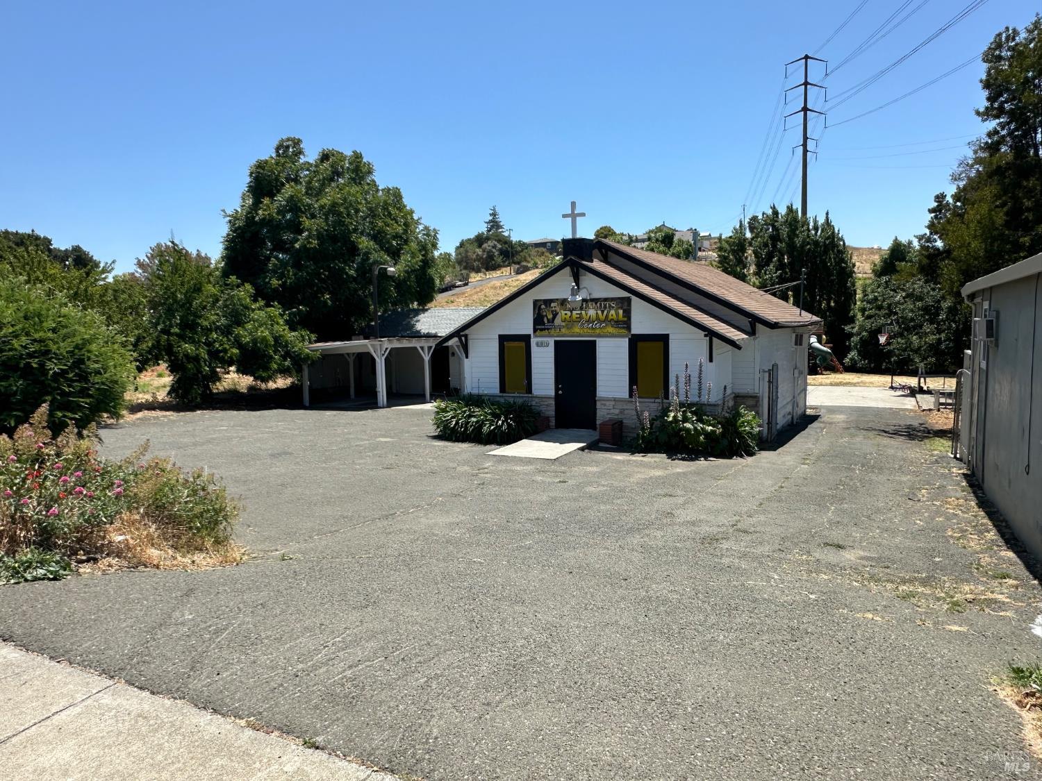 1013 Benicia Road Vallejo CA 94591
