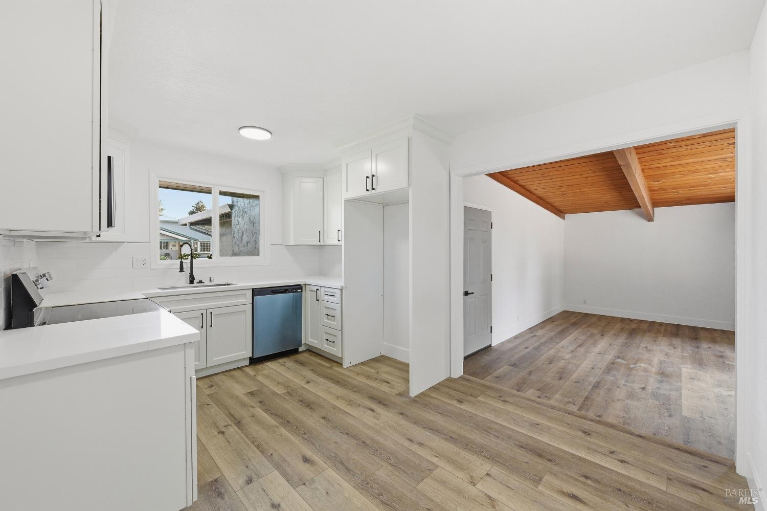 285 Hemlock Street Vacaville CA 95688