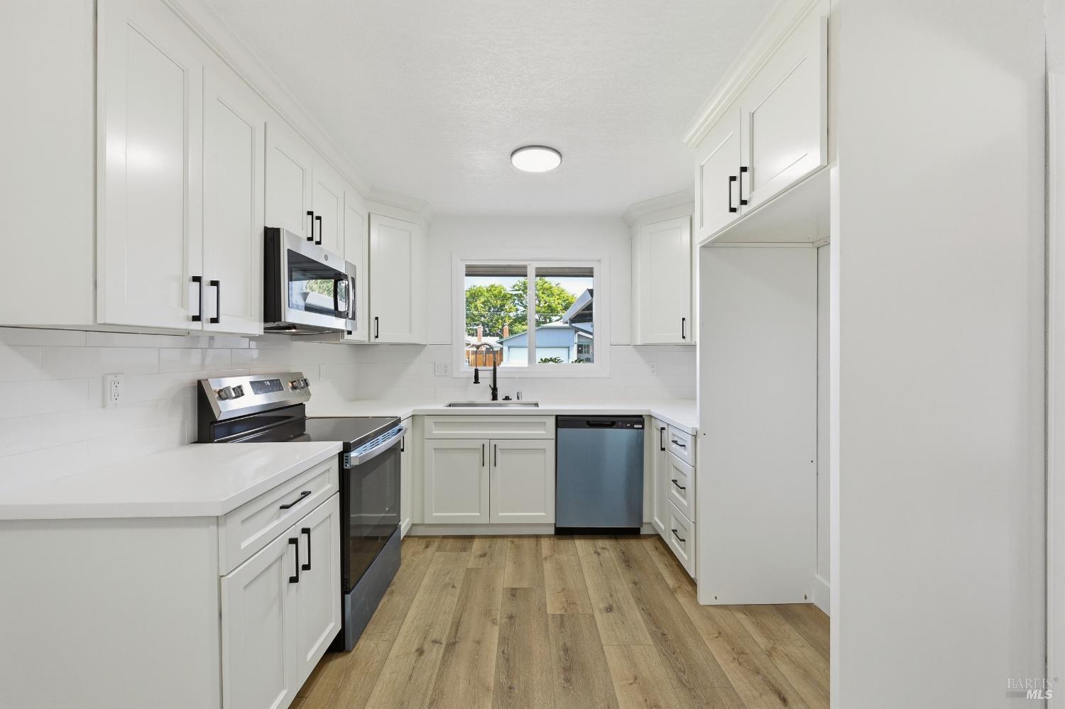 285 Hemlock Street Vacaville CA 95688