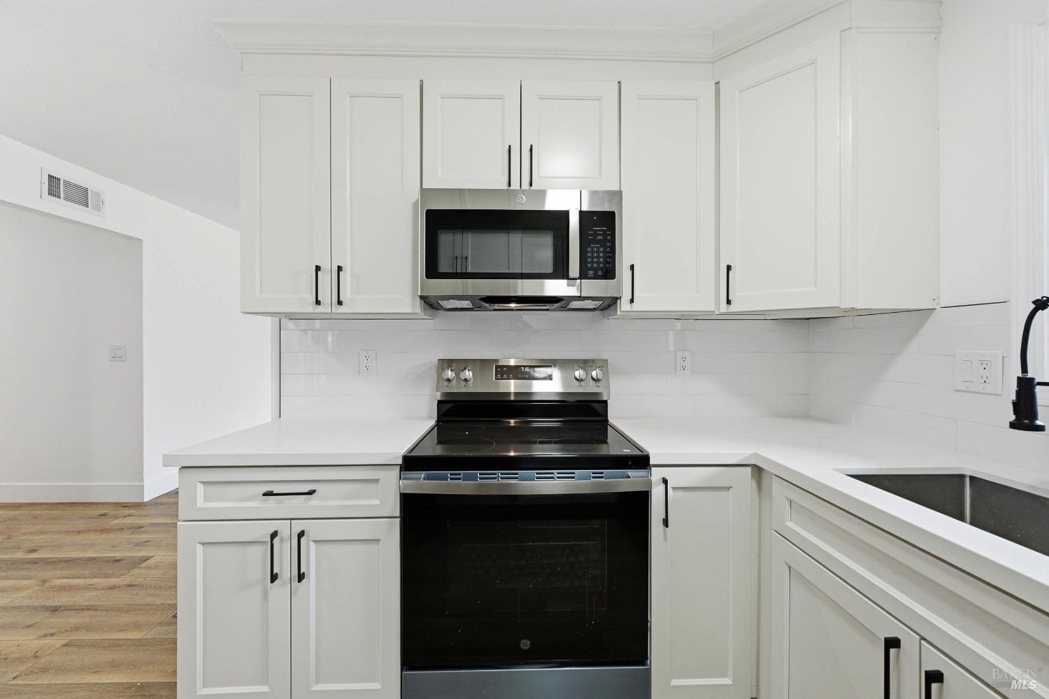 285 Hemlock Street Vacaville CA 95688