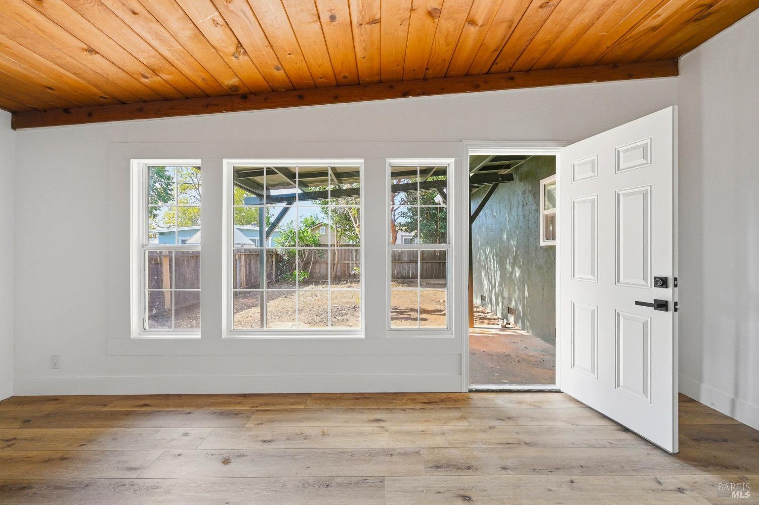 285 Hemlock Street Vacaville CA 95688