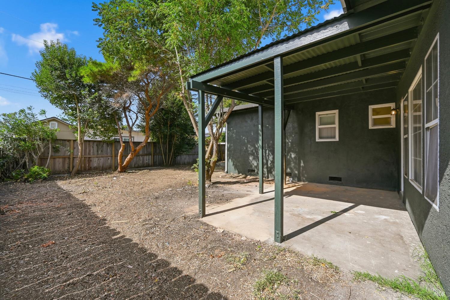285 Hemlock Street Vacaville CA 95688