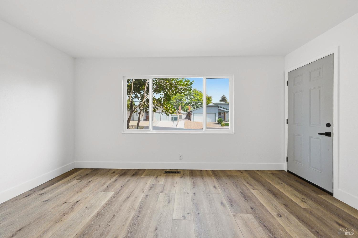 285 Hemlock Street Vacaville CA 95688