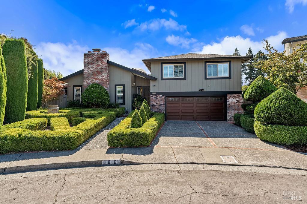 1816 Sherwood Circle Santa Rosa CA 95405