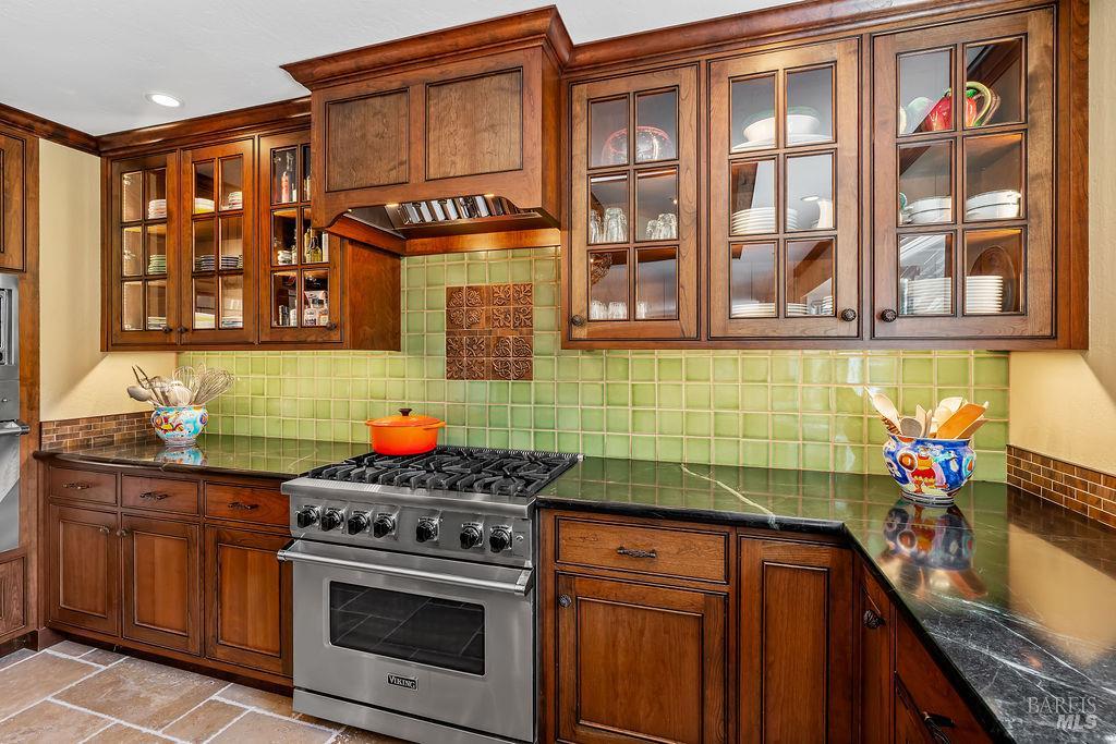 1816 Sherwood Circle Santa Rosa CA 95405