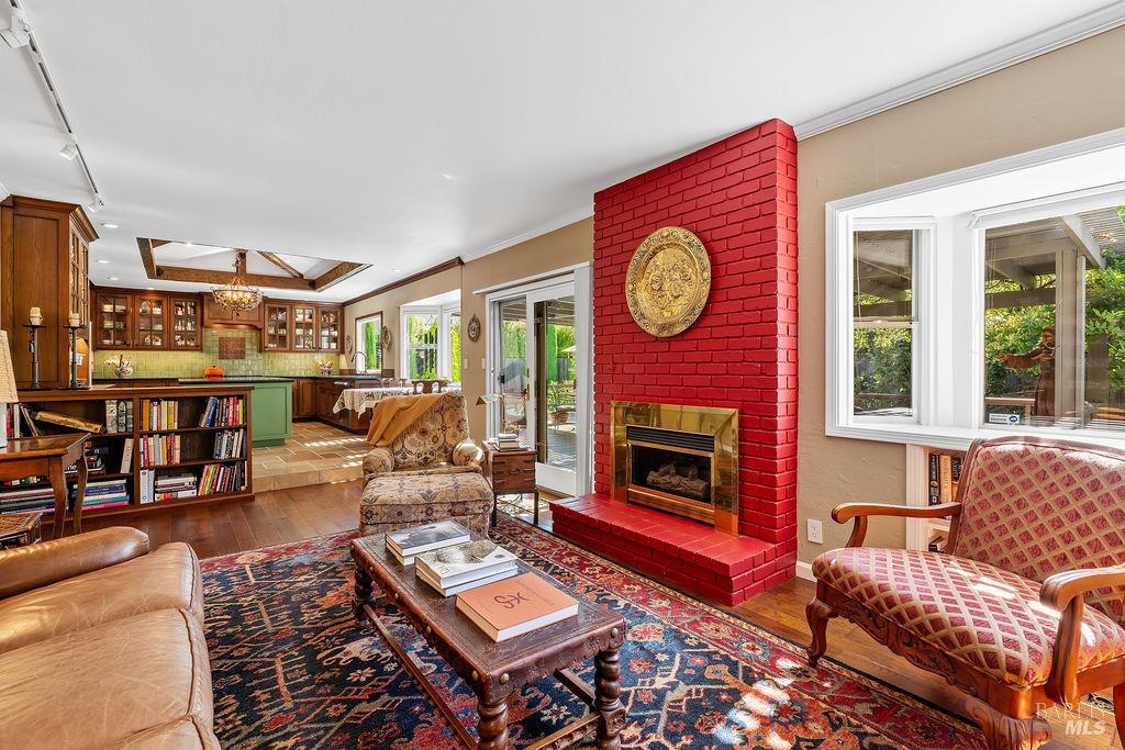 1816 Sherwood Circle Santa Rosa CA 95405
