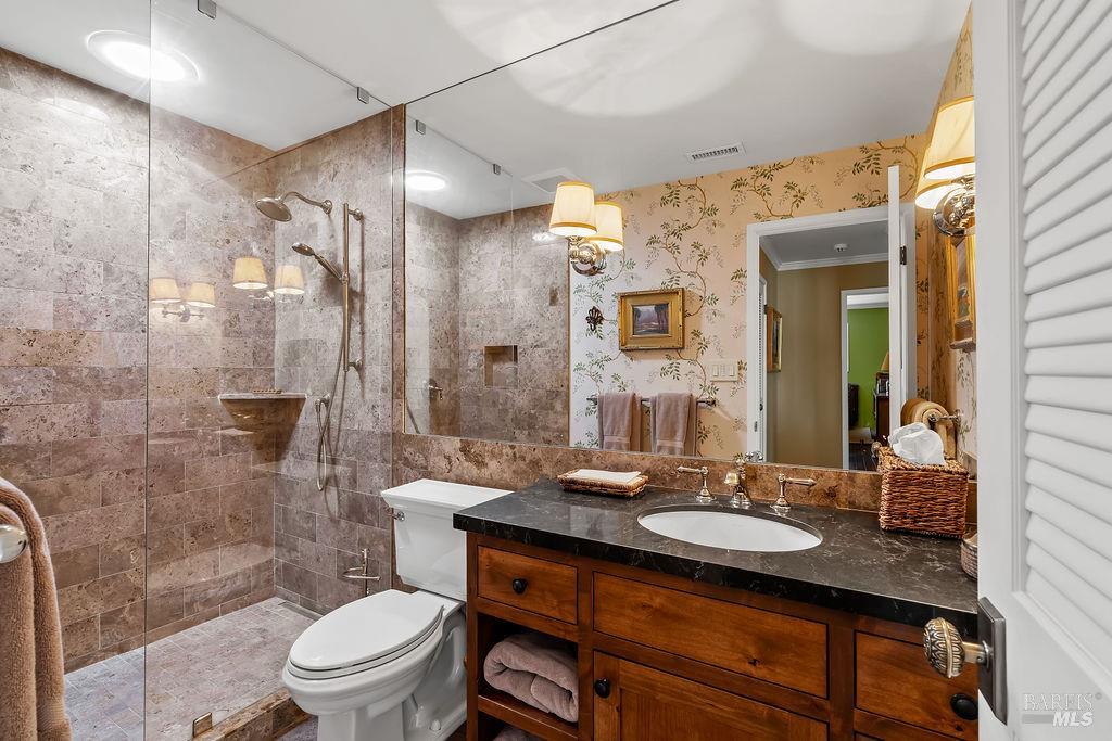 1816 Sherwood Circle Santa Rosa CA 95405