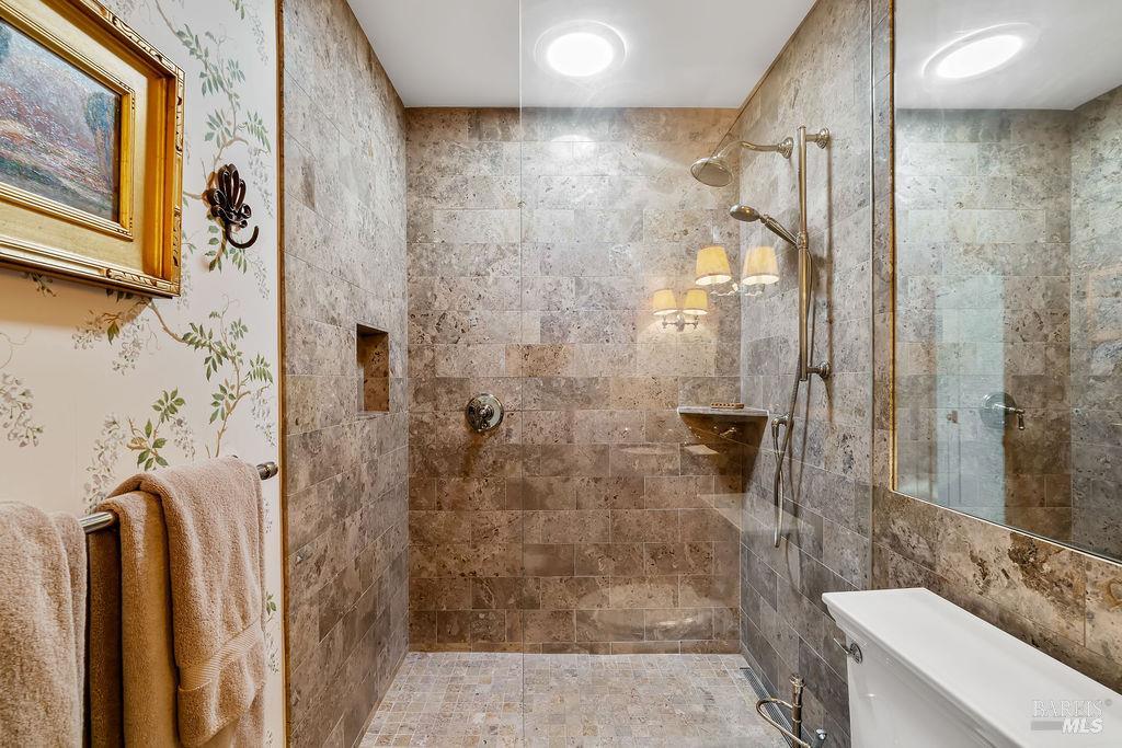 1816 Sherwood Circle Santa Rosa CA 95405