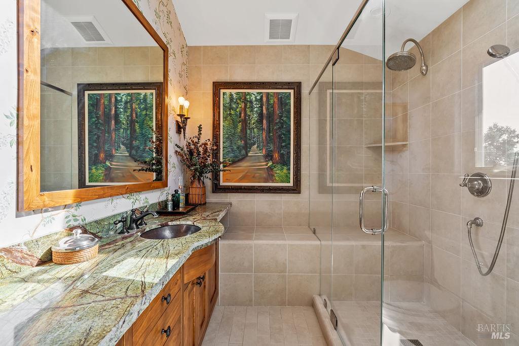 1816 Sherwood Circle Santa Rosa CA 95405