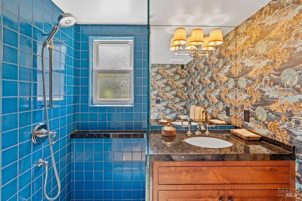 1816 Sherwood Circle Santa Rosa CA 95405