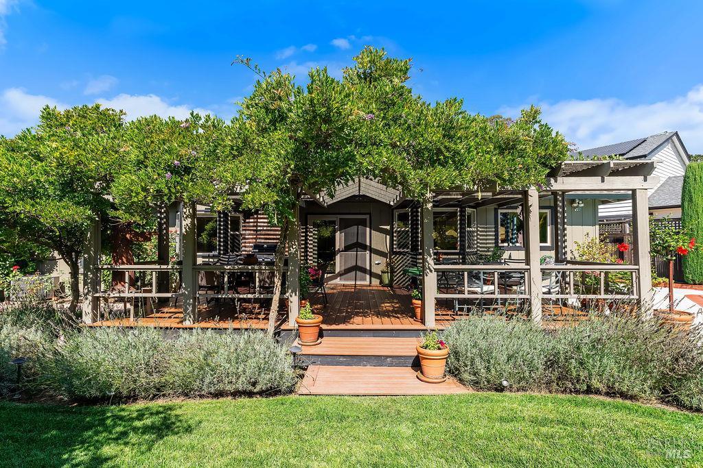 1816 Sherwood Circle Santa Rosa CA 95405