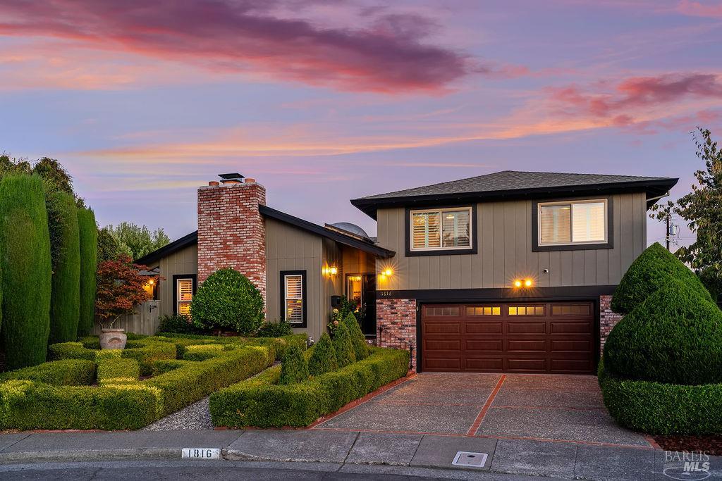 1816 Sherwood Circle Santa Rosa CA 95405