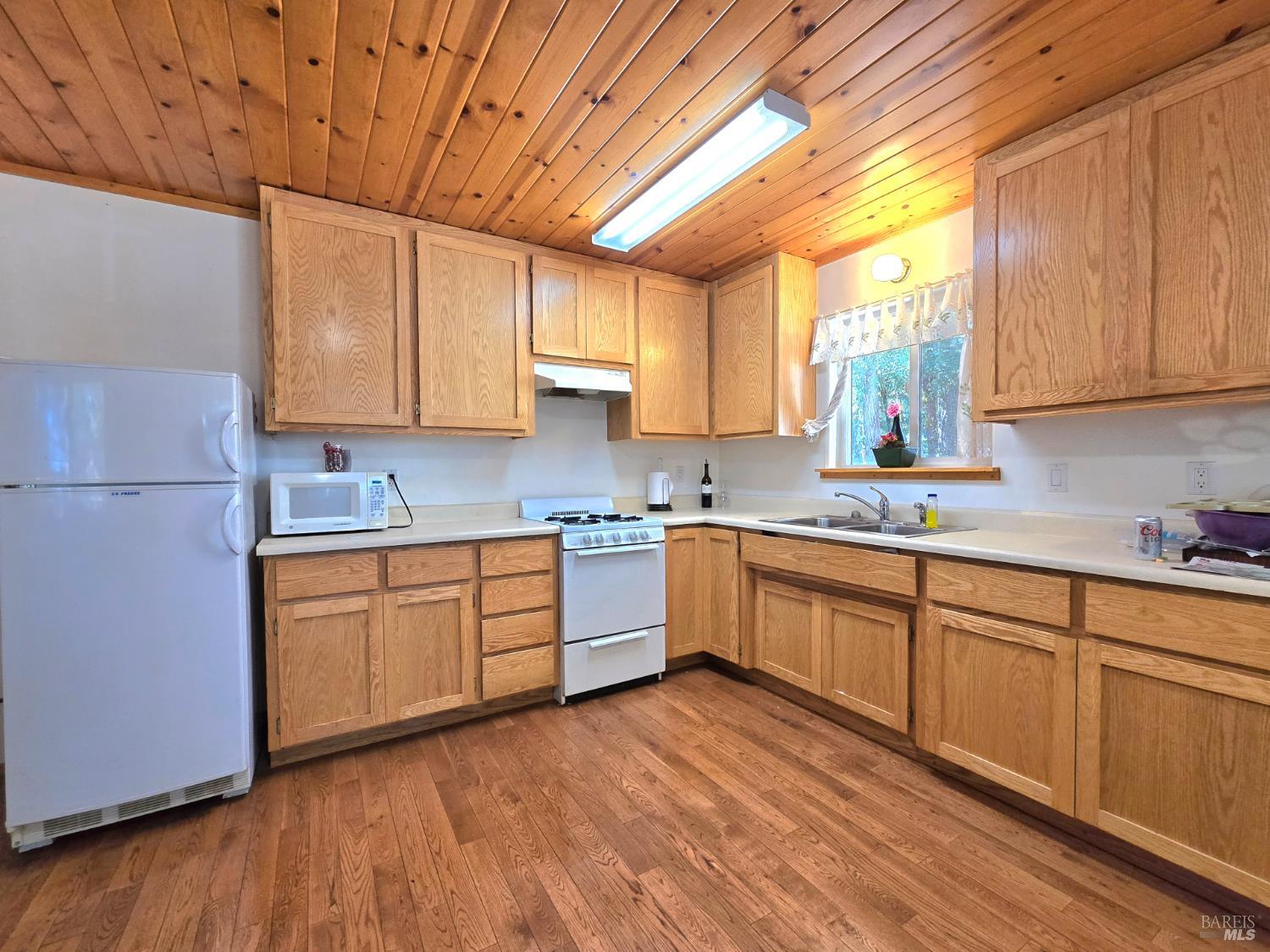 36193 Covelo Road Willits CA 95490
