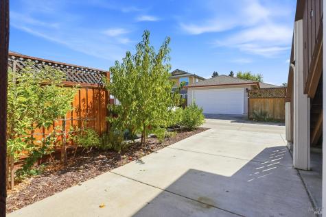 1030 Brunello Drive Santa Rosa CA 95407