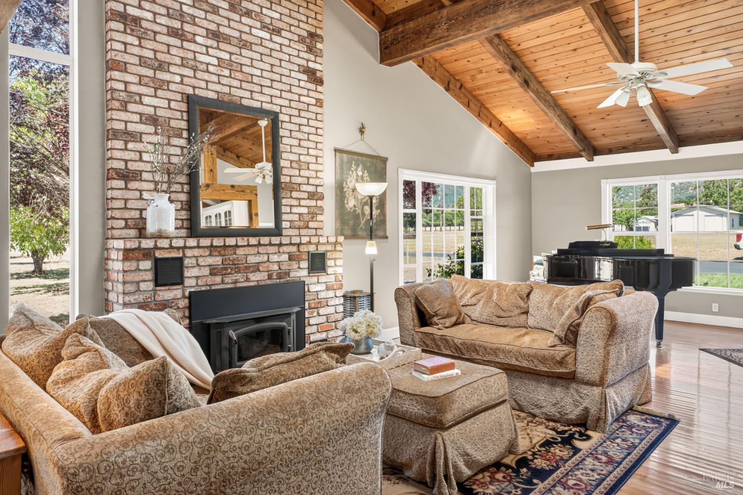 1701 Gielow Lane Ukiah CA 95482