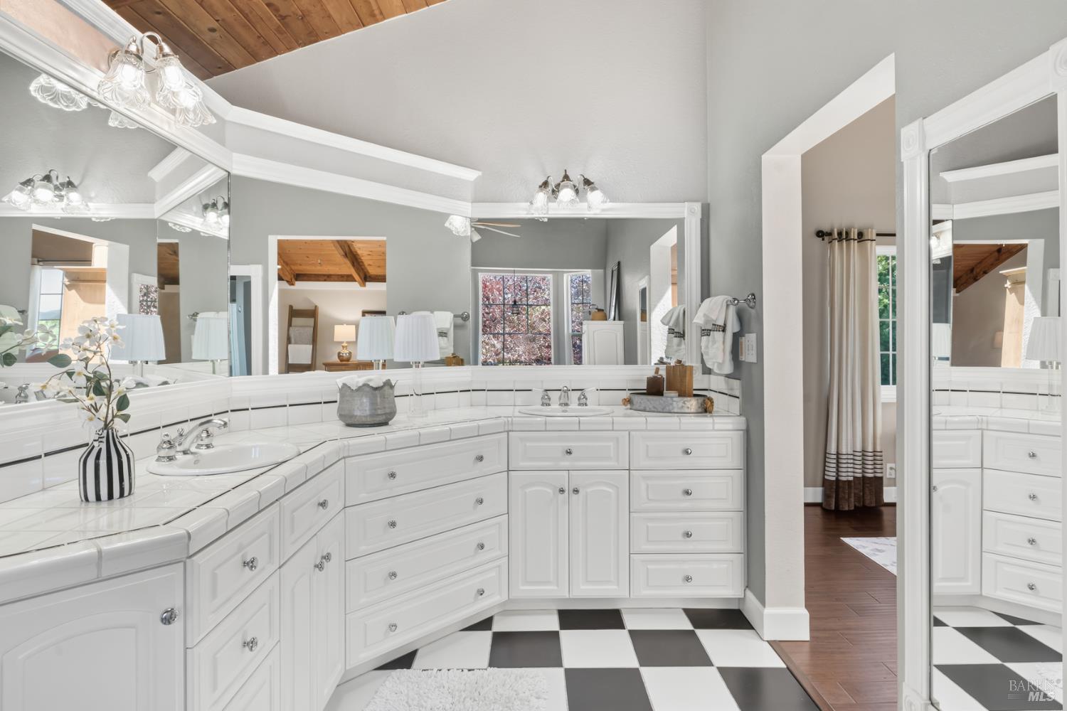 1701 Gielow Lane Ukiah CA 95482