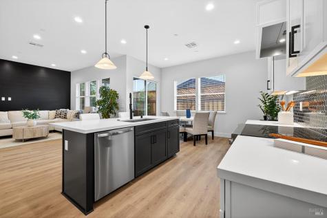 333 Cornell Street Windsor CA 9549
