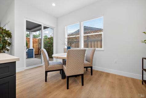 333 Cornell Street Windsor CA 9549