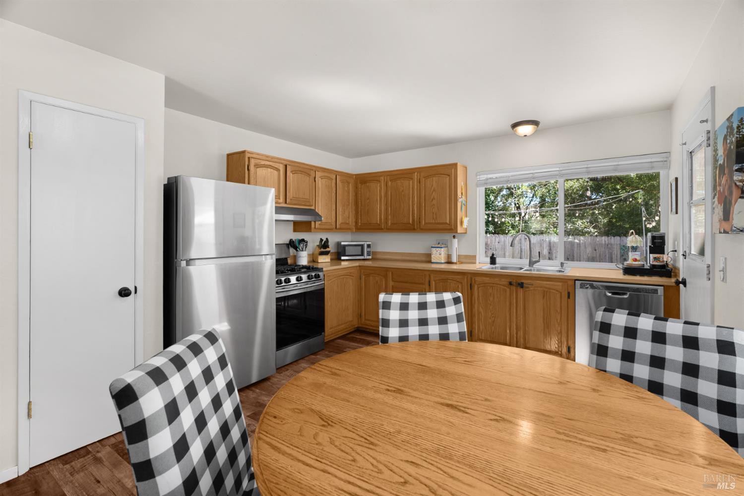 1918 Greeneich Avenue Santa Rosa CA 95401