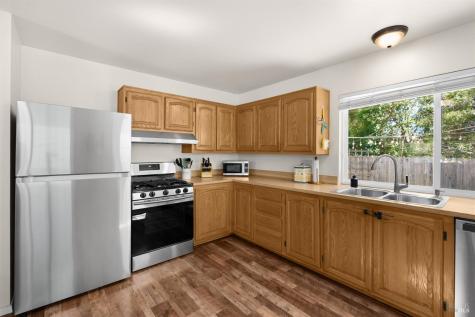 1918 Greeneich Avenue Santa Rosa CA 95401