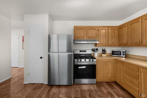 1918 Greeneich Avenue Santa Rosa CA 95401