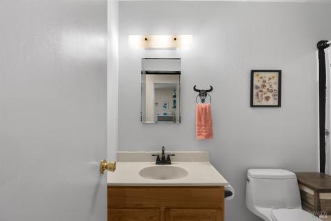 1918 Greeneich Avenue Santa Rosa CA 95401