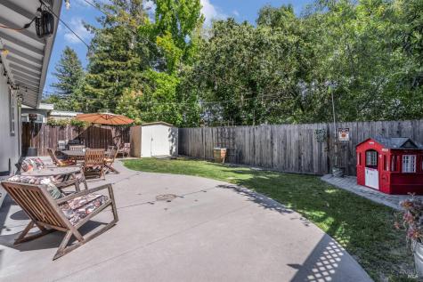 1918 Greeneich Avenue Santa Rosa CA 95401