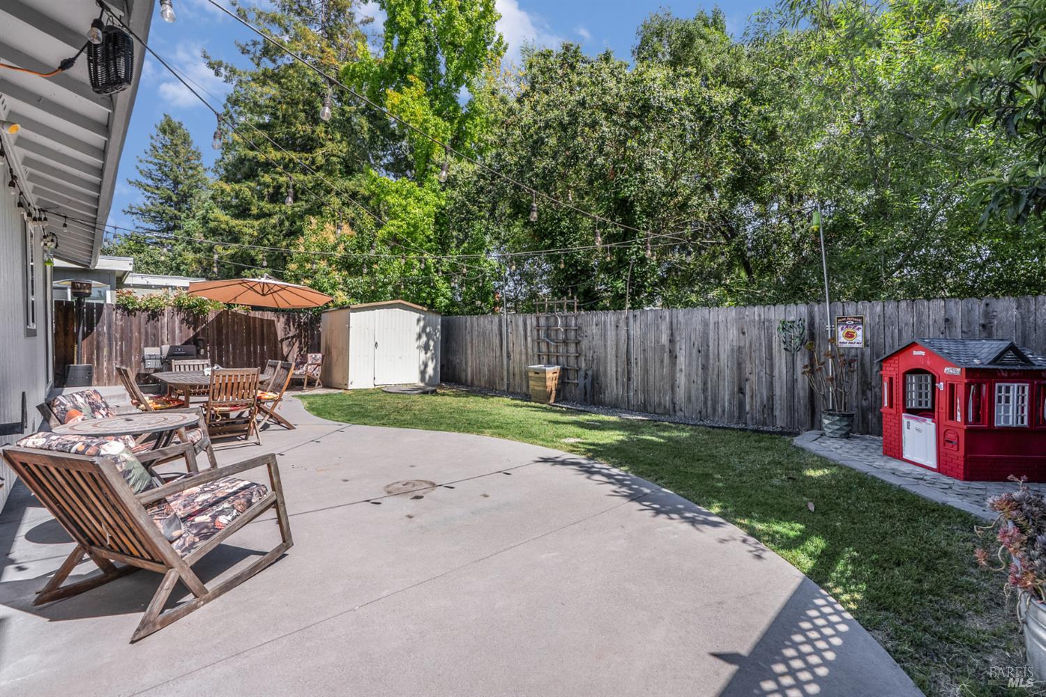 1918 Greeneich Avenue Santa Rosa CA 95401