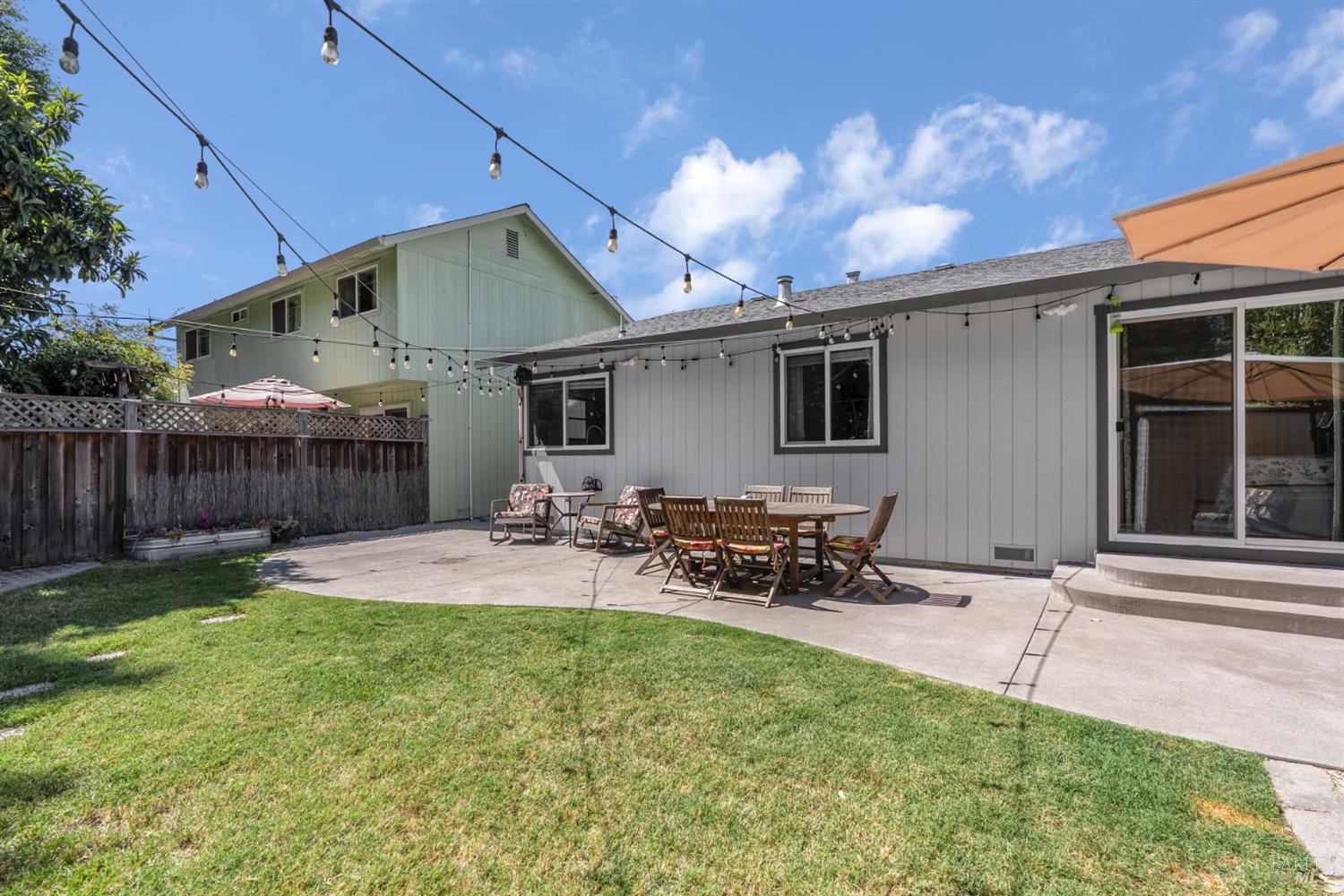 1918 Greeneich Avenue Santa Rosa CA 95401