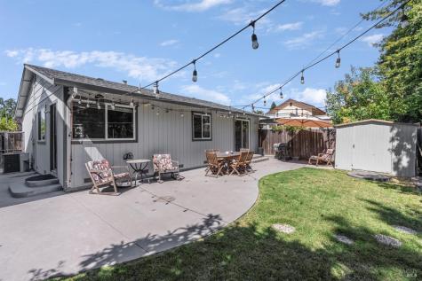 1918 Greeneich Avenue Santa Rosa CA 95401