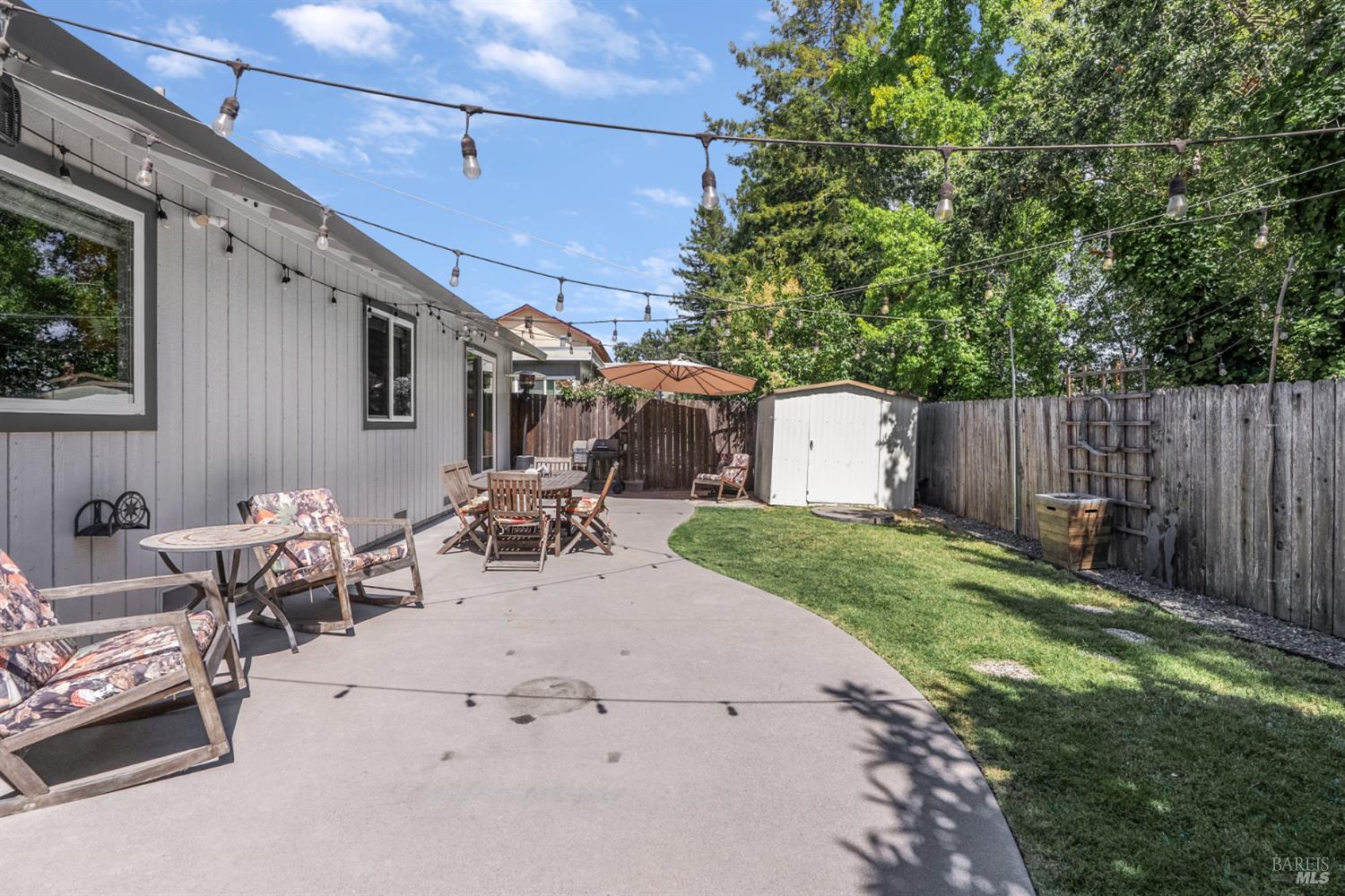 1918 Greeneich Avenue Santa Rosa CA 95401