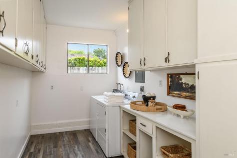 727 Cindy Lane Petaluma CA 94952